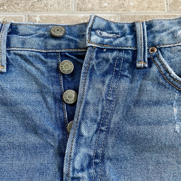 Light wash GRLFRND denim shorts size 25, Like new - Picture 2 of 6